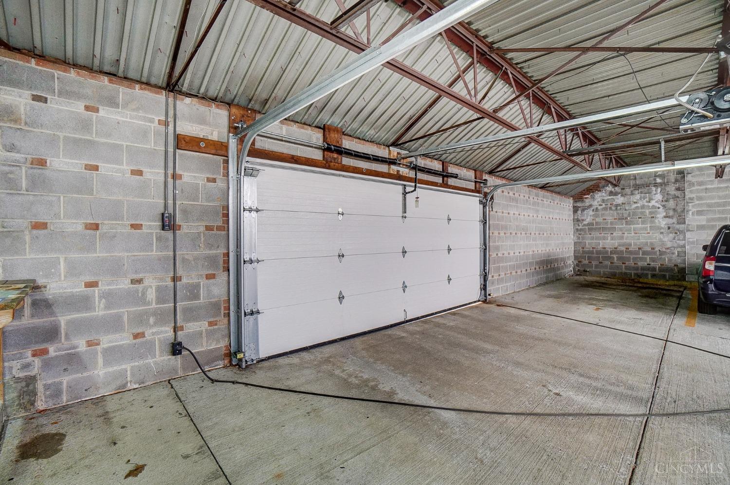 3646 Ashworth Drive 405