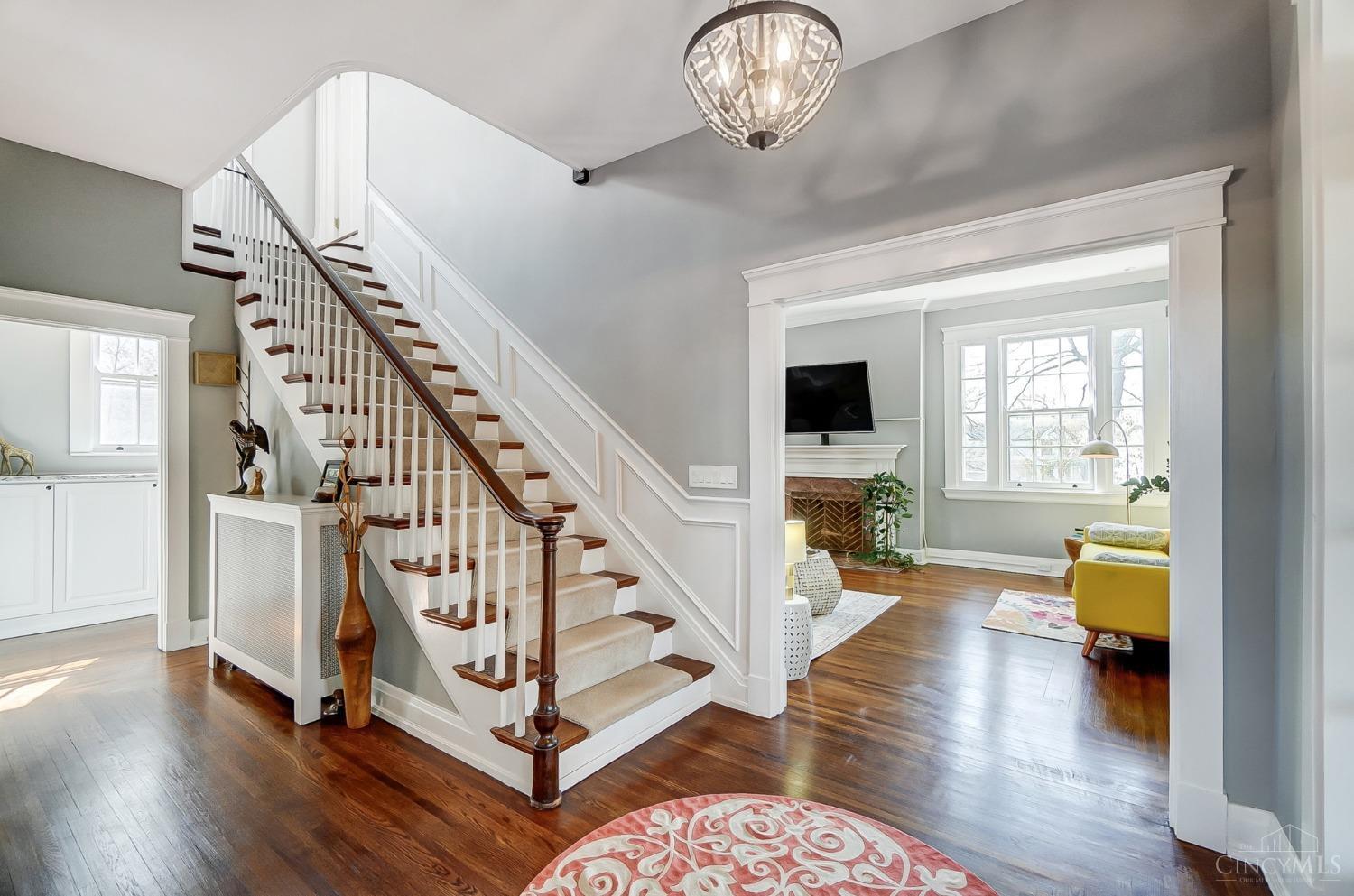 3538 Grandin Road