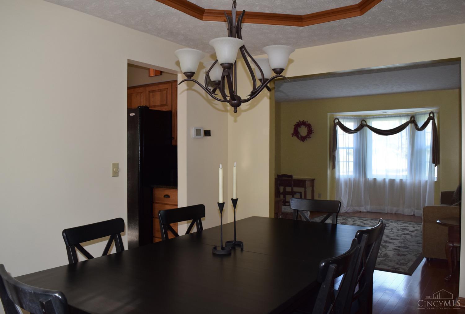 5433 Cecilia Court