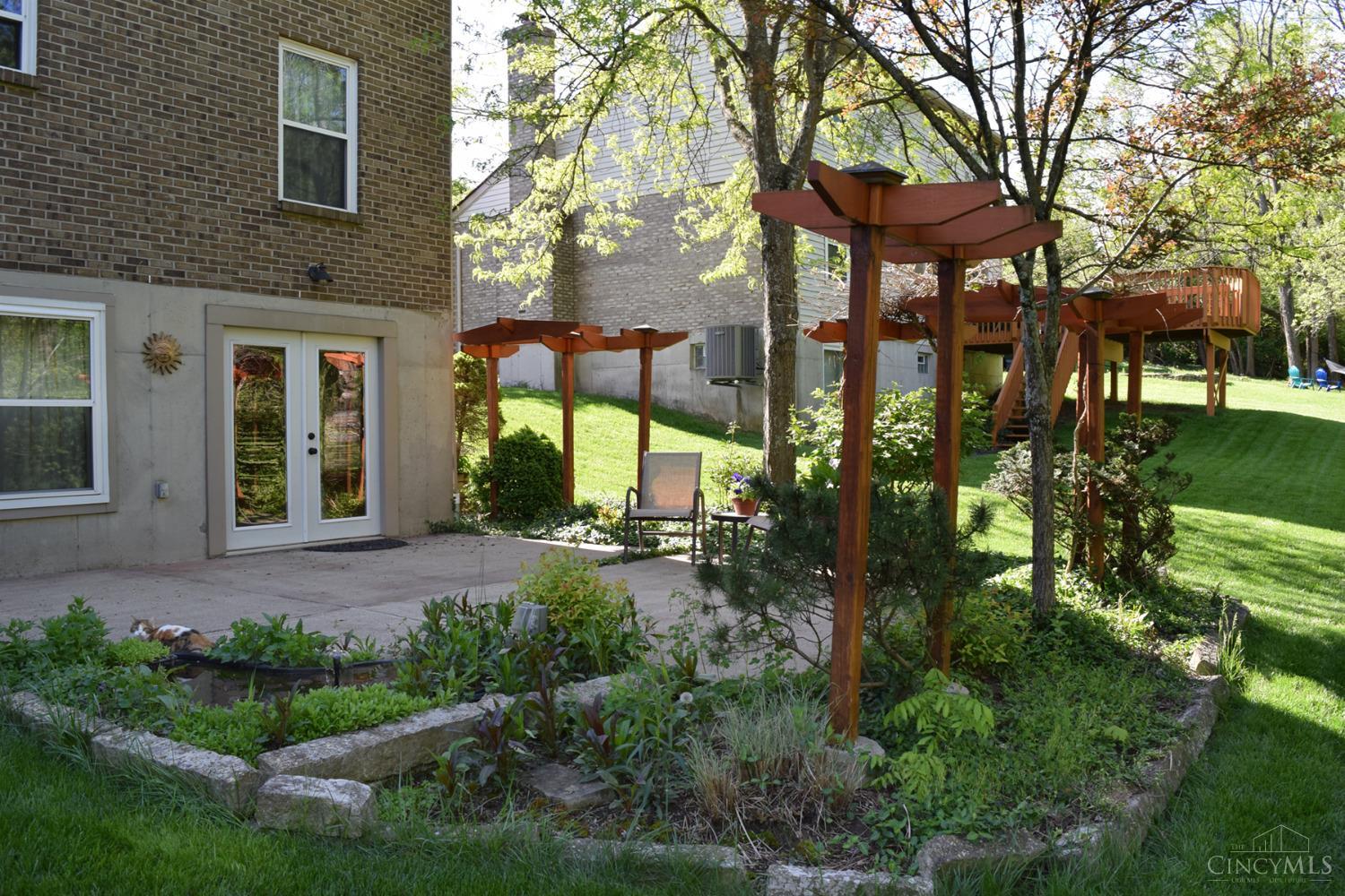 5433 Cecilia Court