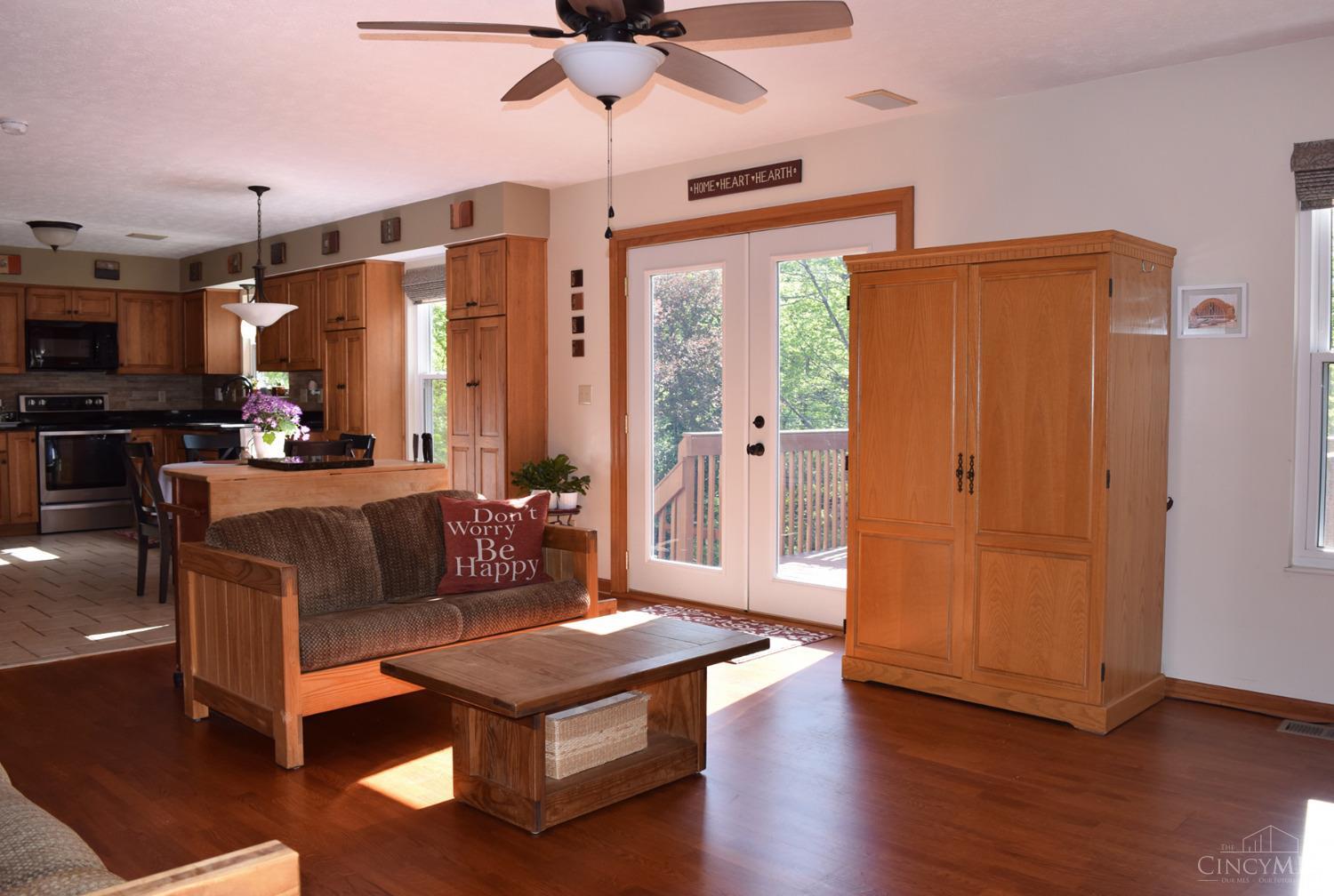 5433 Cecilia Court