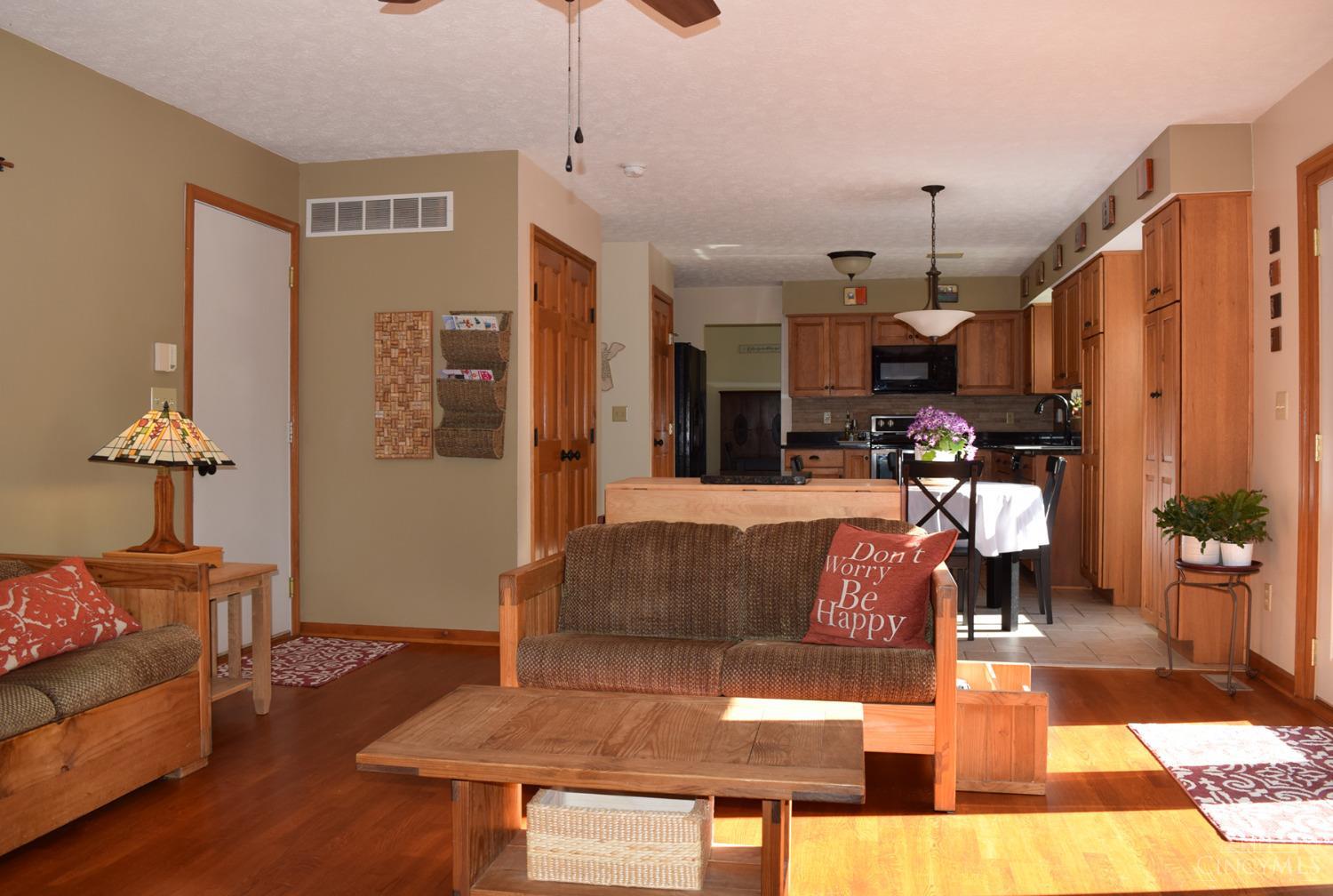 5433 Cecilia Court