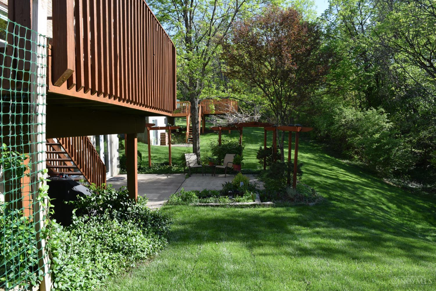 5433 Cecilia Court