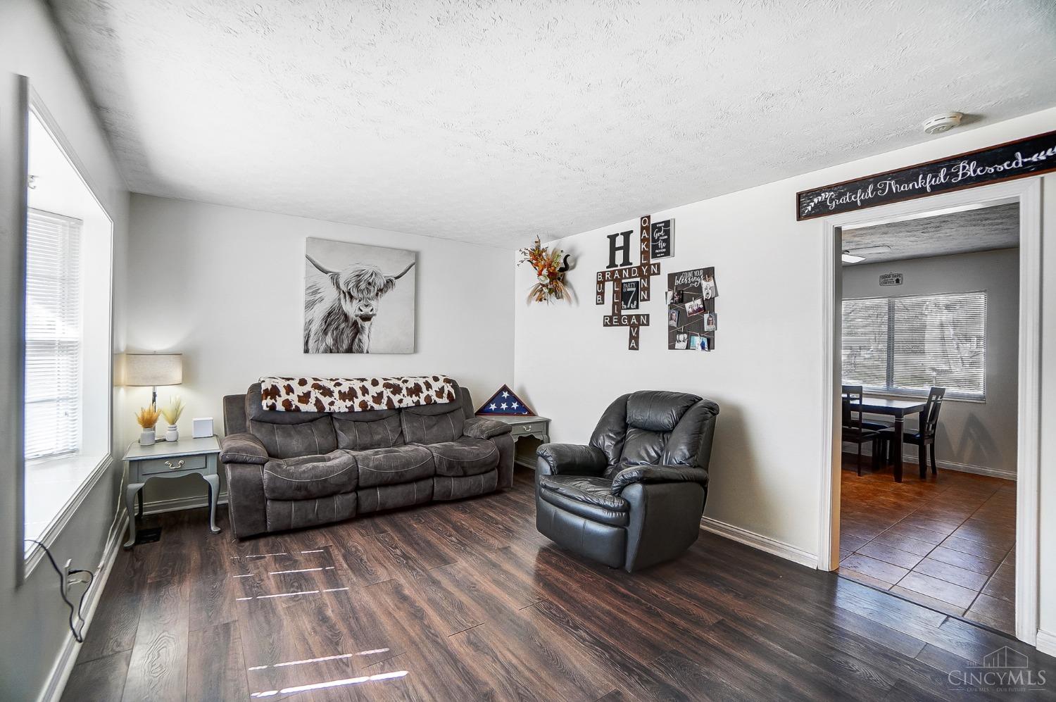 1512 Rolling Knoll Drive