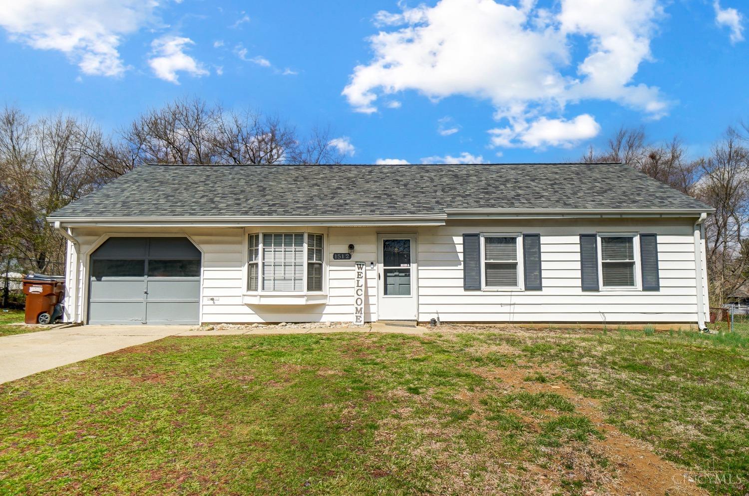 1512 Rolling Knoll Drive
