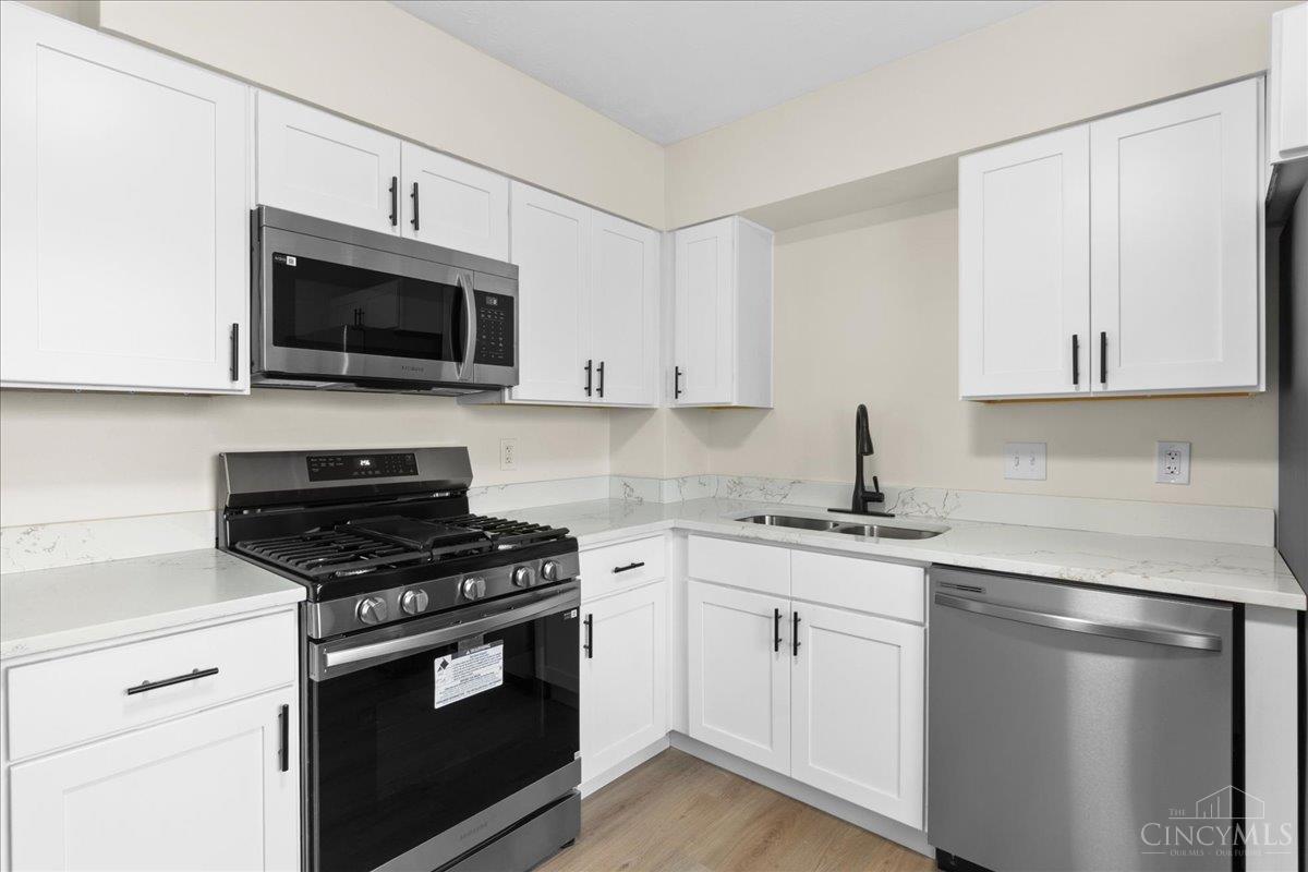 887 Halesworth Drive