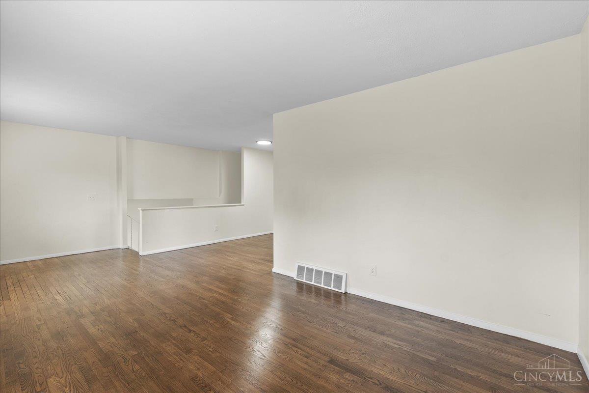 887 Halesworth Drive