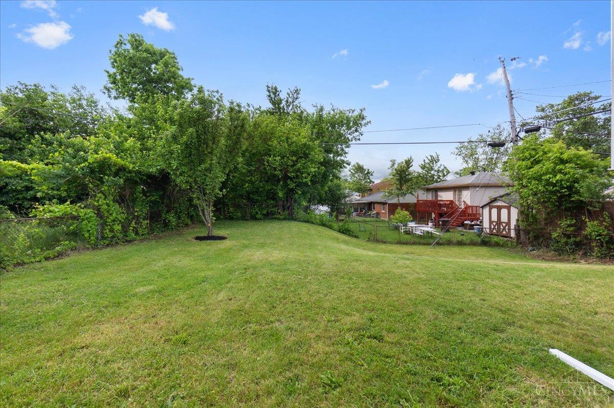 887 Halesworth Drive