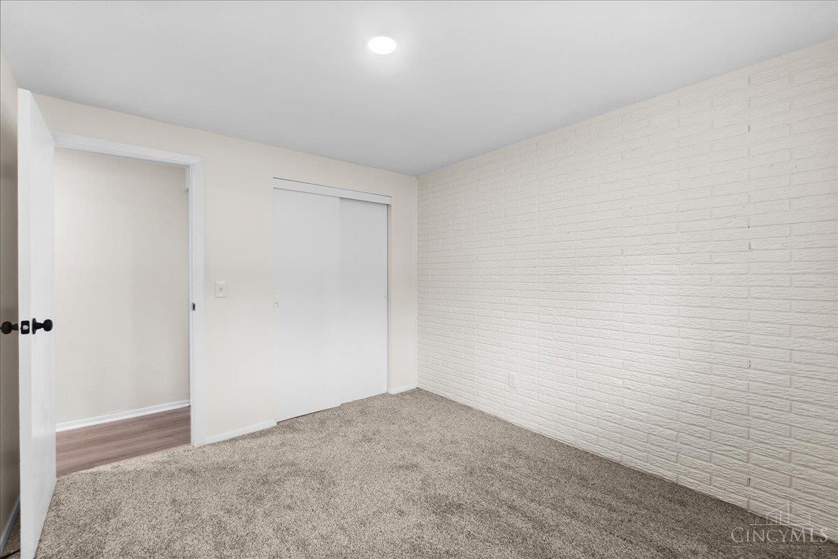 887 Halesworth Drive
