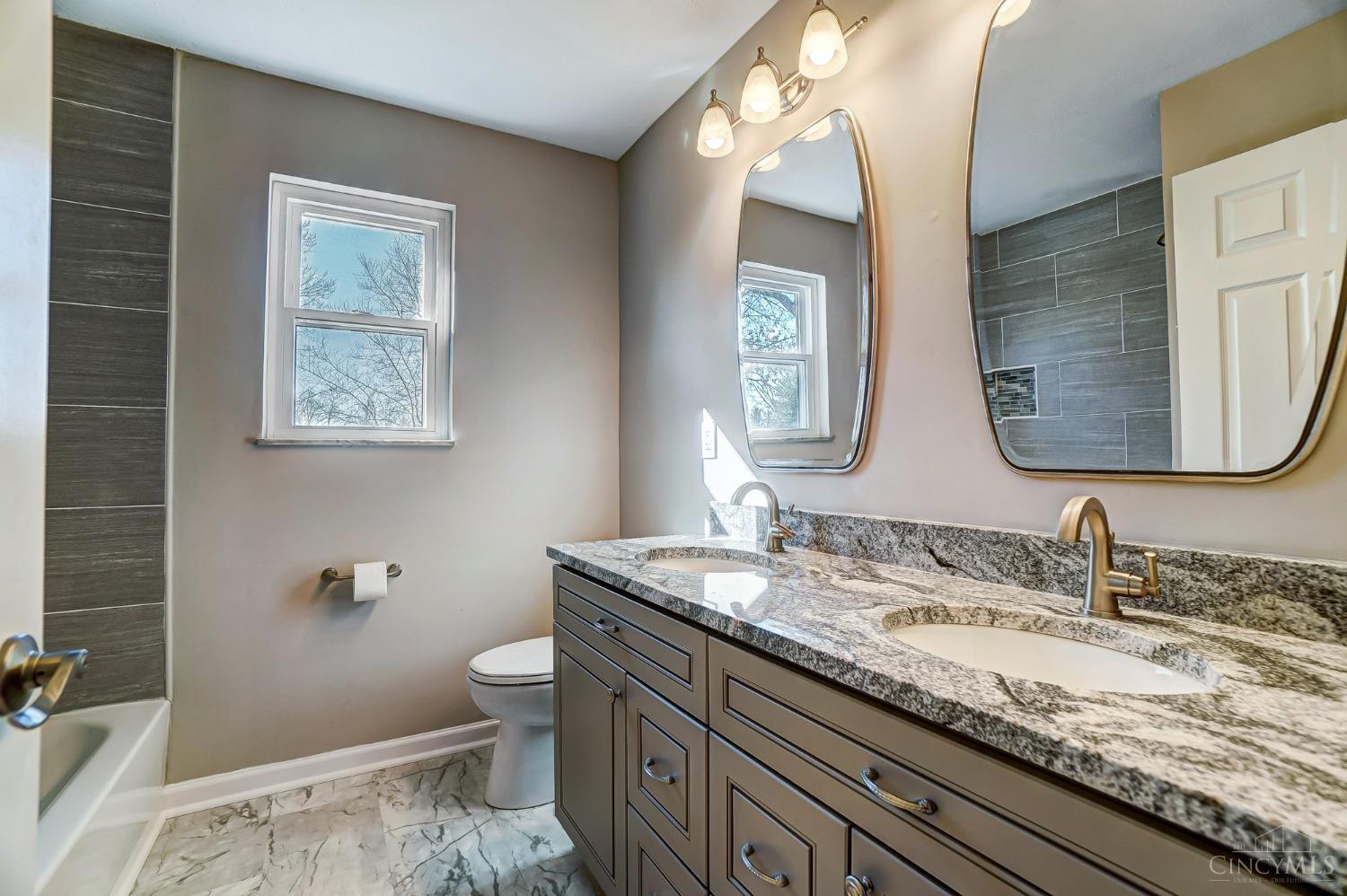 1837 Vanderbilt Drive