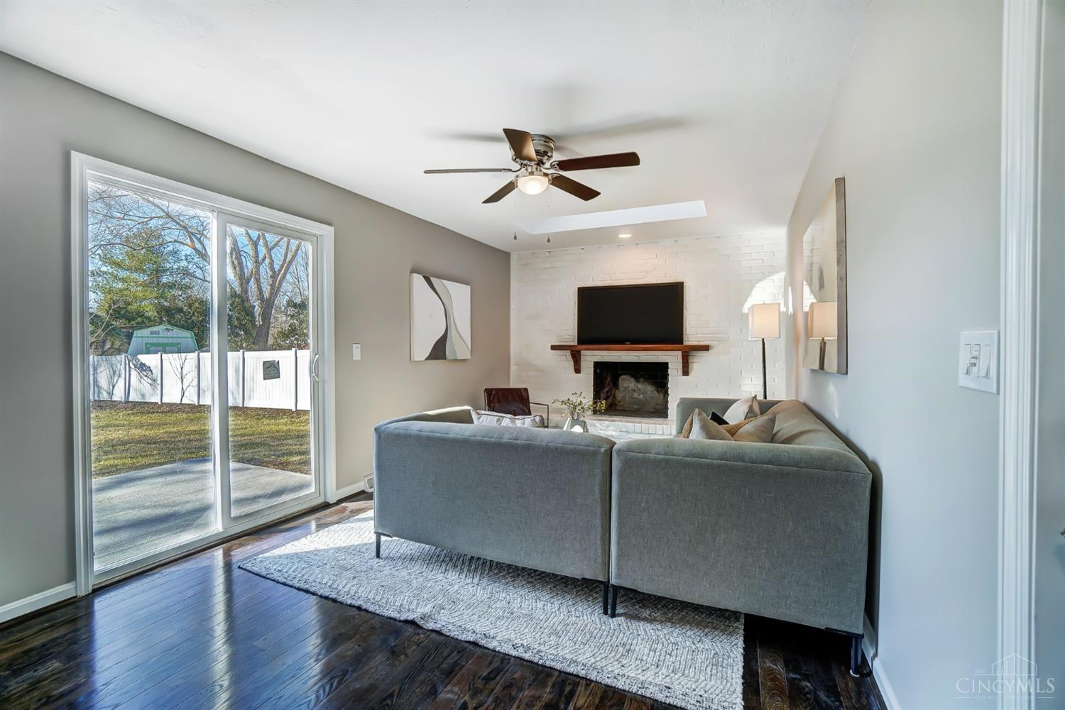 1837 Vanderbilt Drive