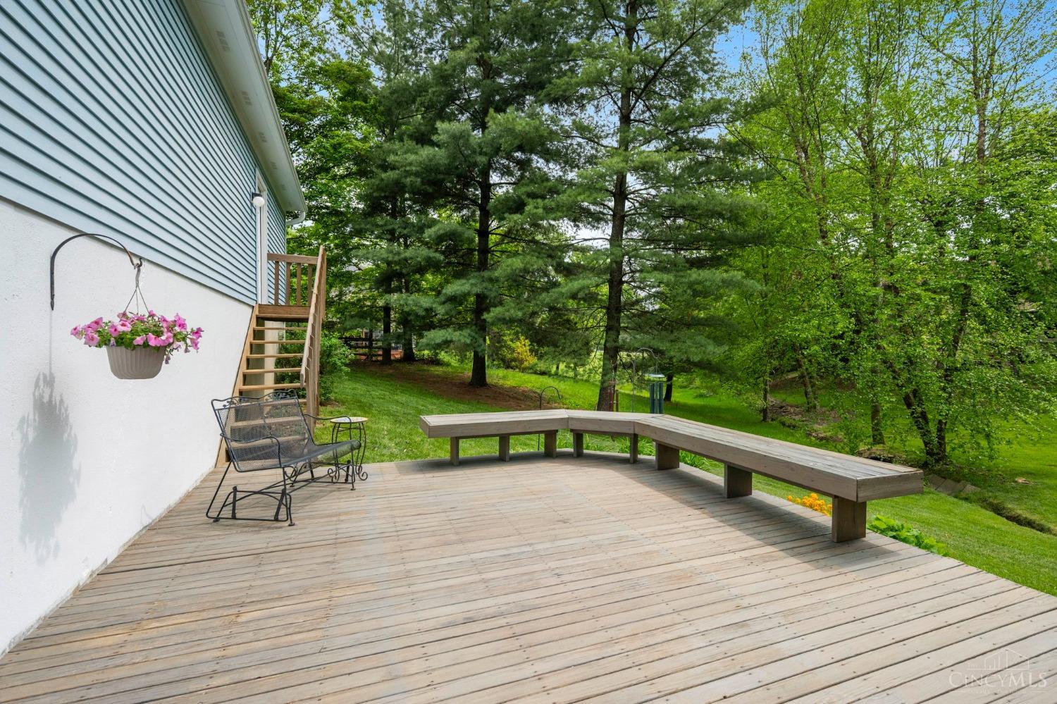 871 Surrey Trail