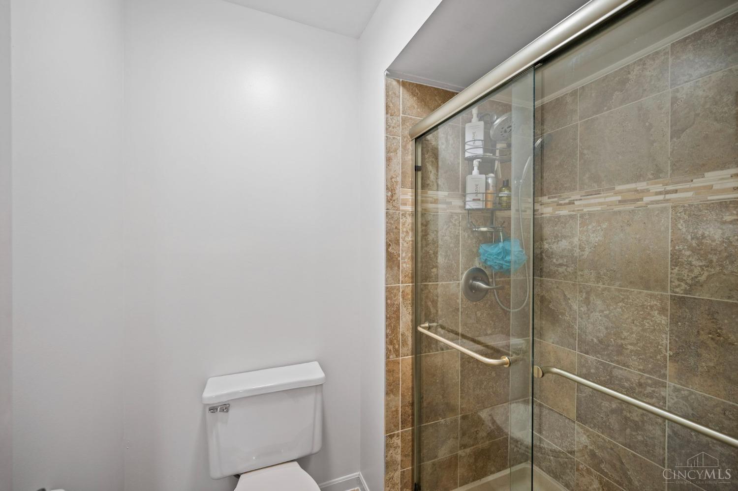 871 Surrey Trail