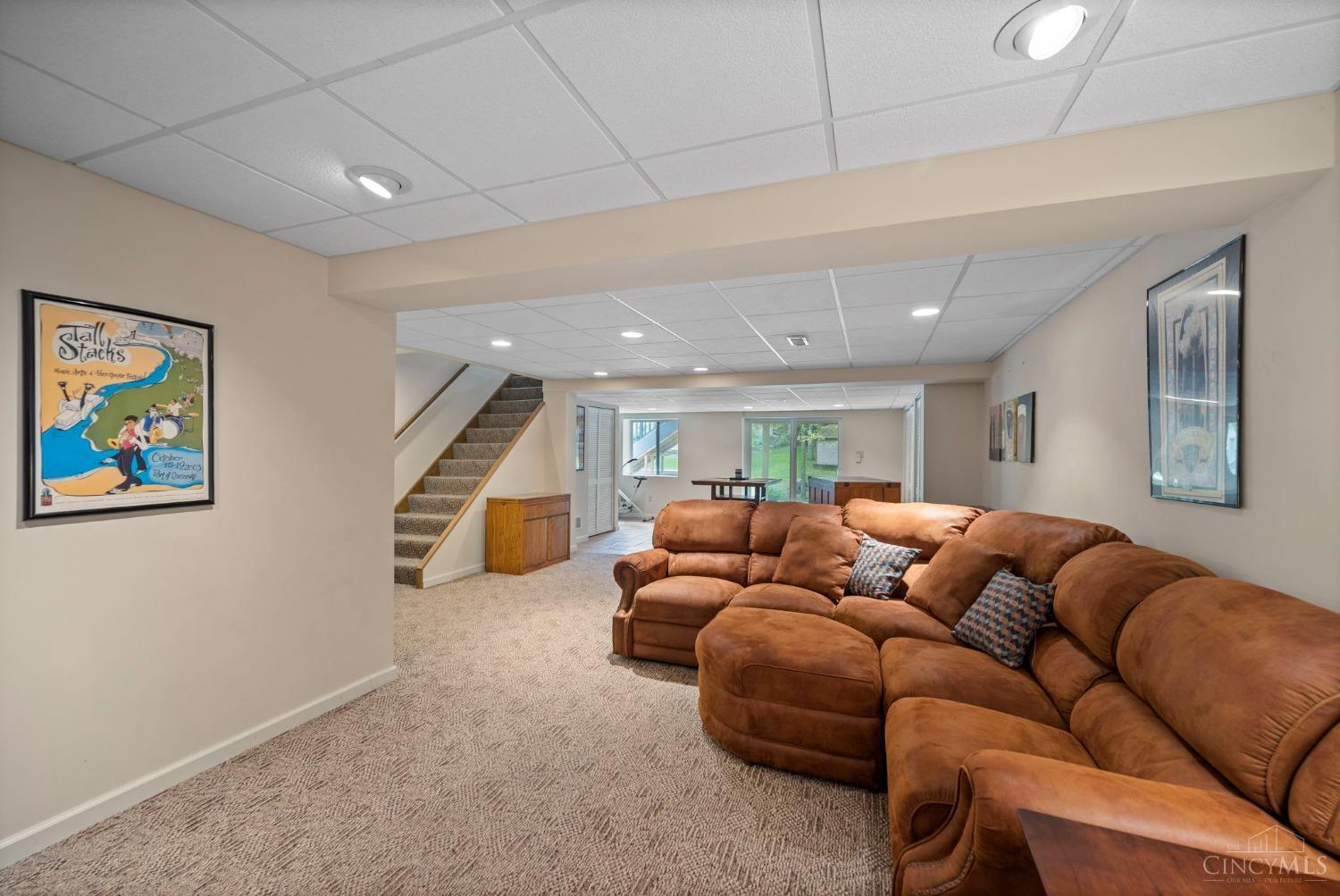871 Surrey Trail