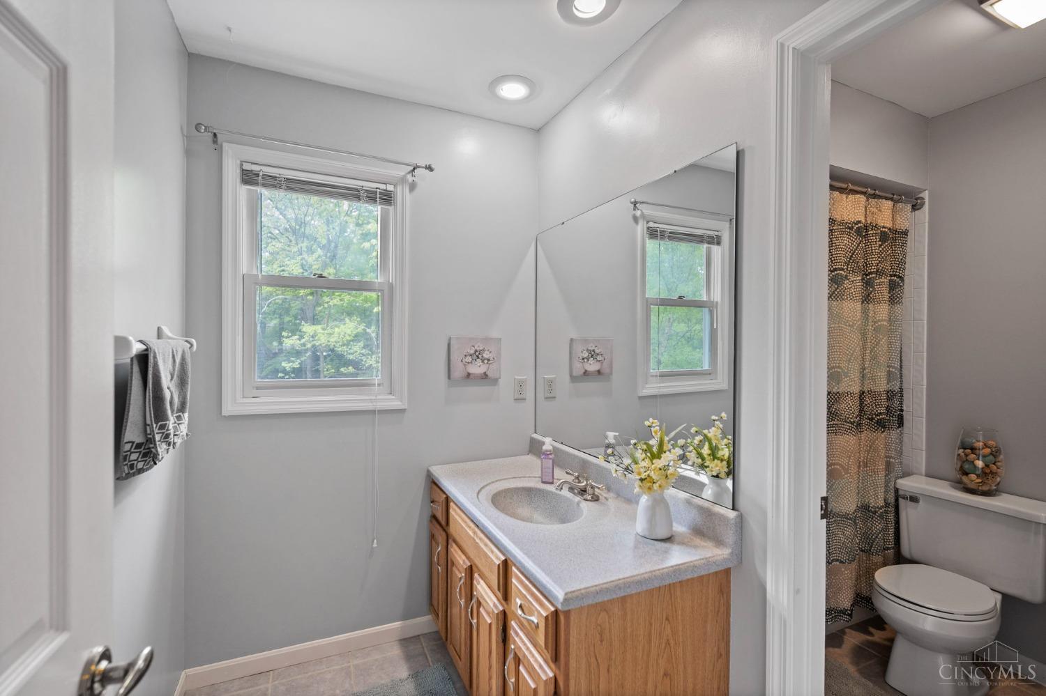 871 Surrey Trail
