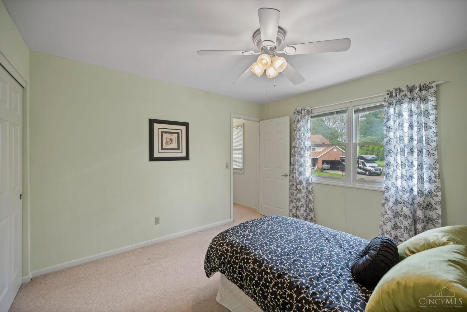 871 Surrey Trail