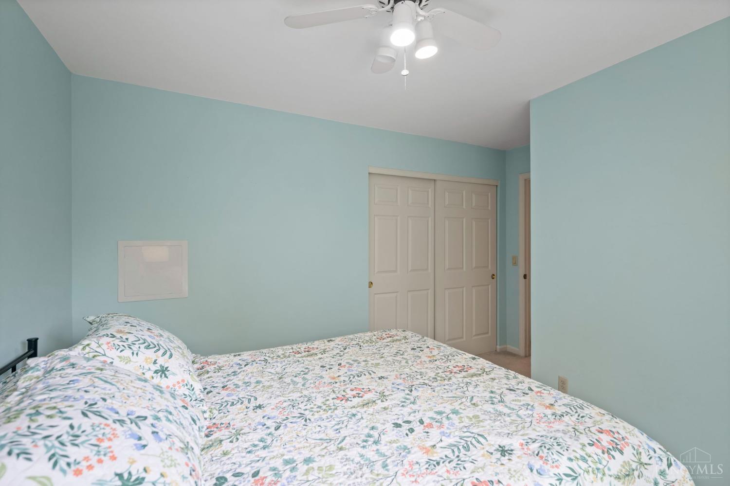 871 Surrey Trail