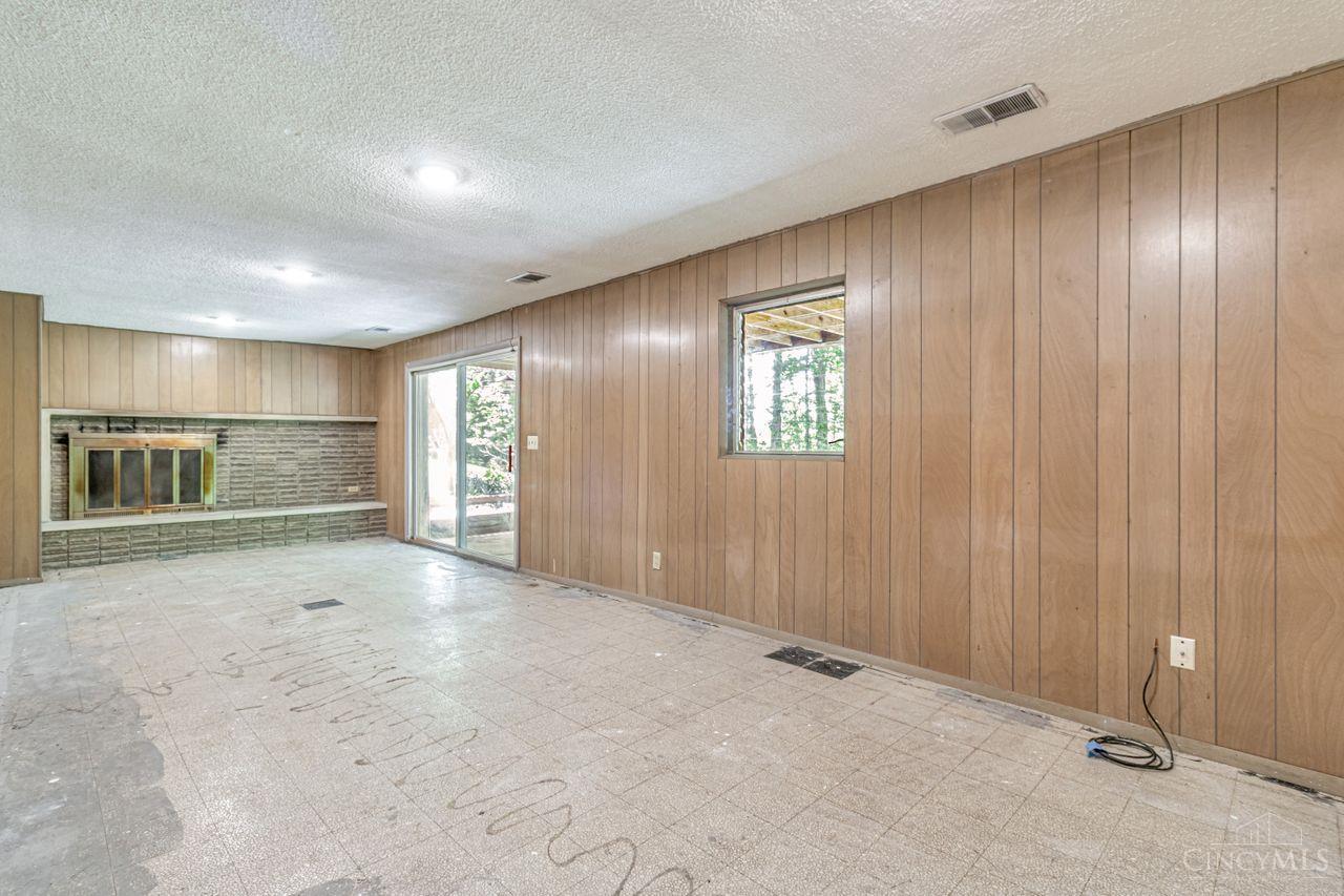 3838 Lincoln Road
