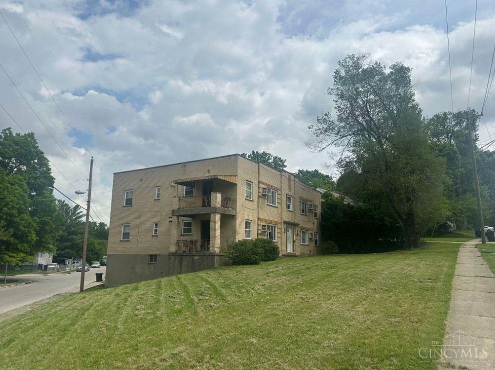 3246 Queen City Avenue