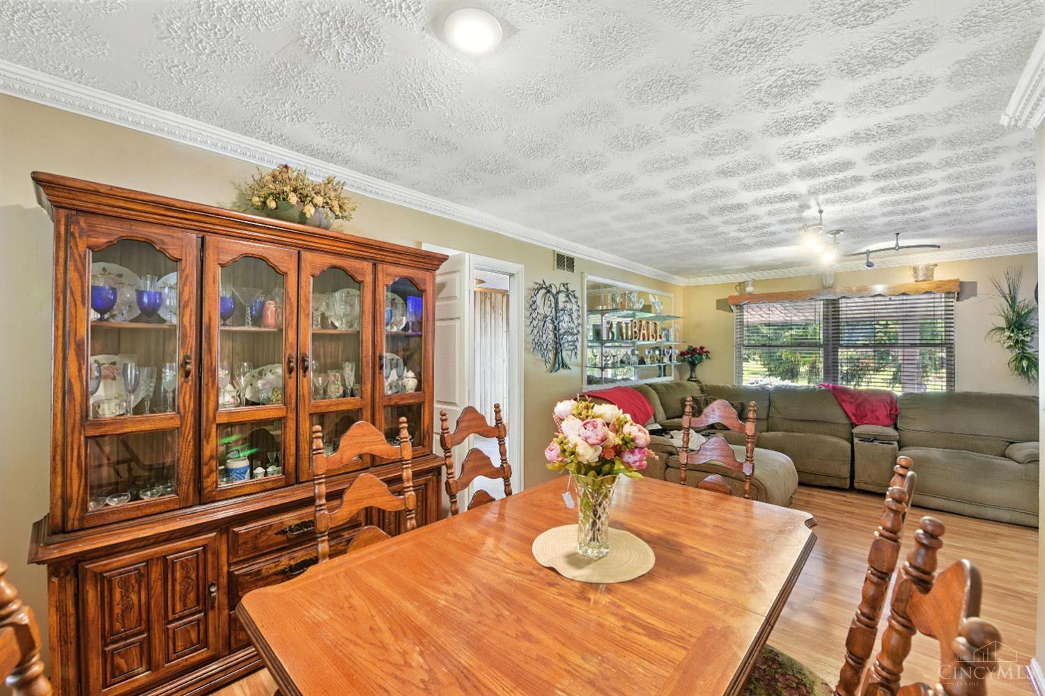 1901 Leway Drive