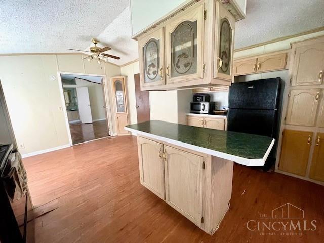 9046 Whitcomb Road