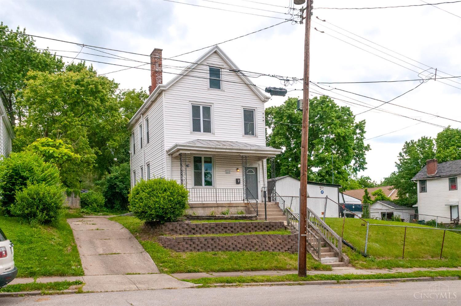 1247 Beech