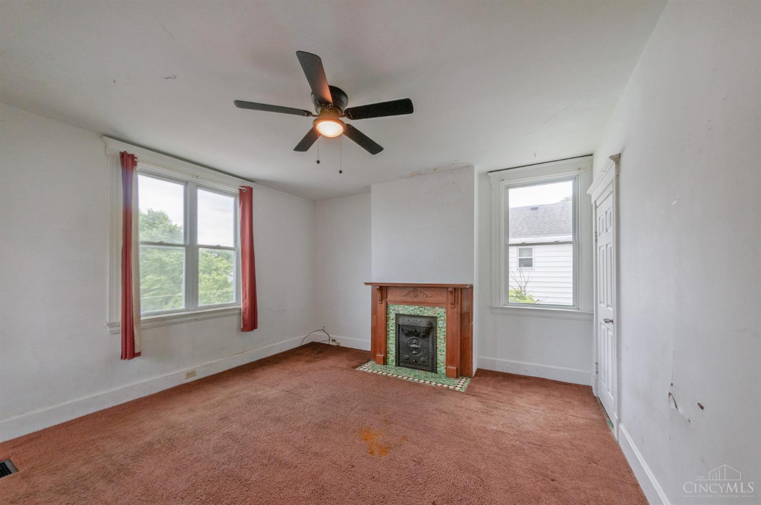 1247 Beech