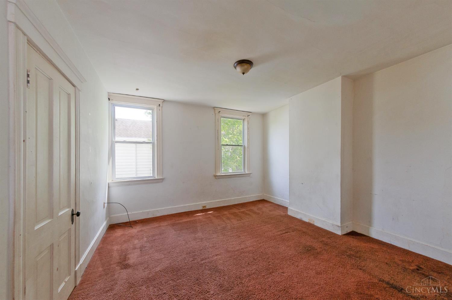 1247 Beech