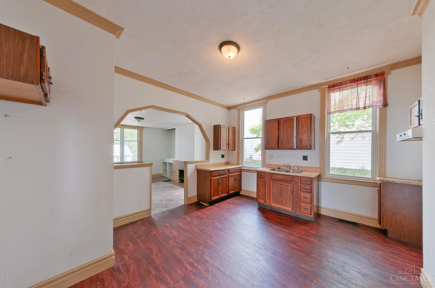 1247 Beech