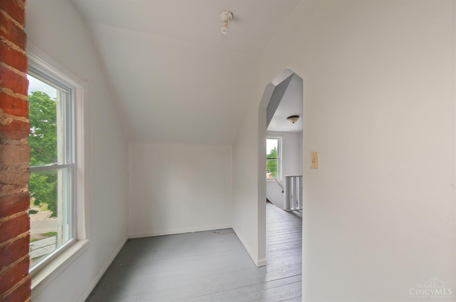 1247 Beech