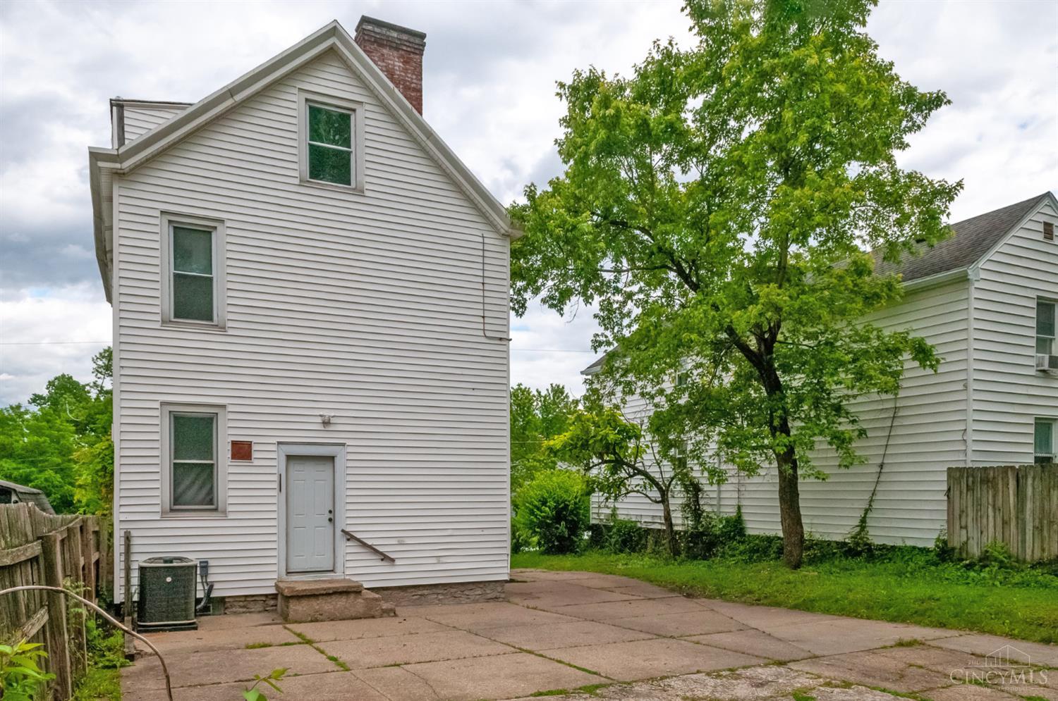 1247 Beech