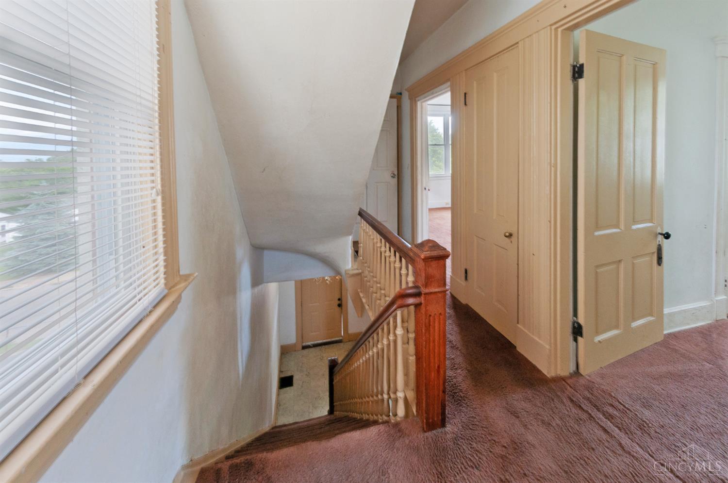 1247 Beech