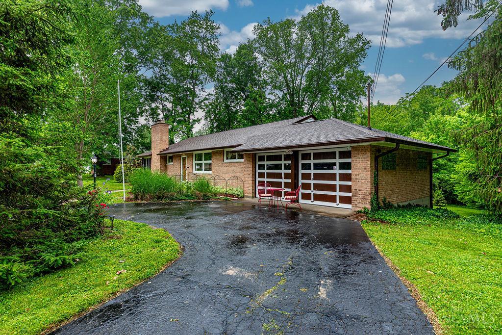 3355 Greenbush Avenue