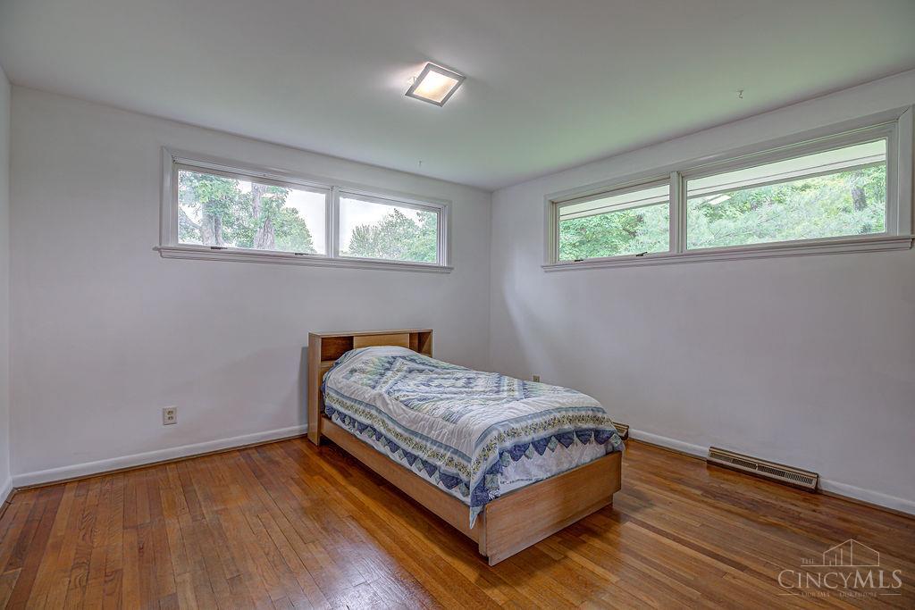 3355 Greenbush Avenue