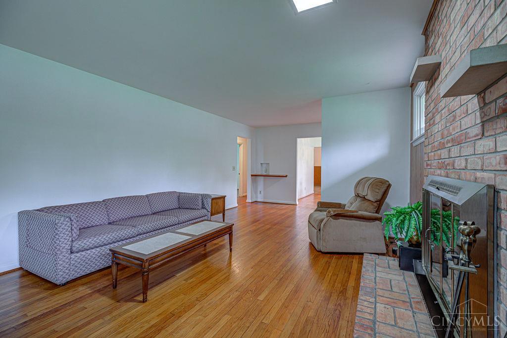 3355 Greenbush Avenue