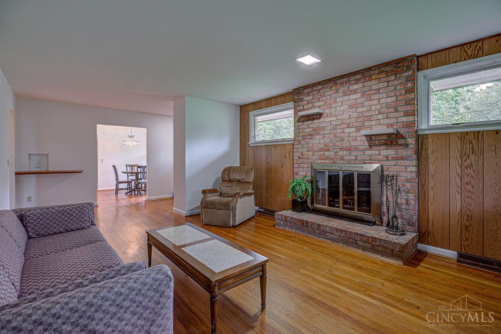 3355 Greenbush Avenue