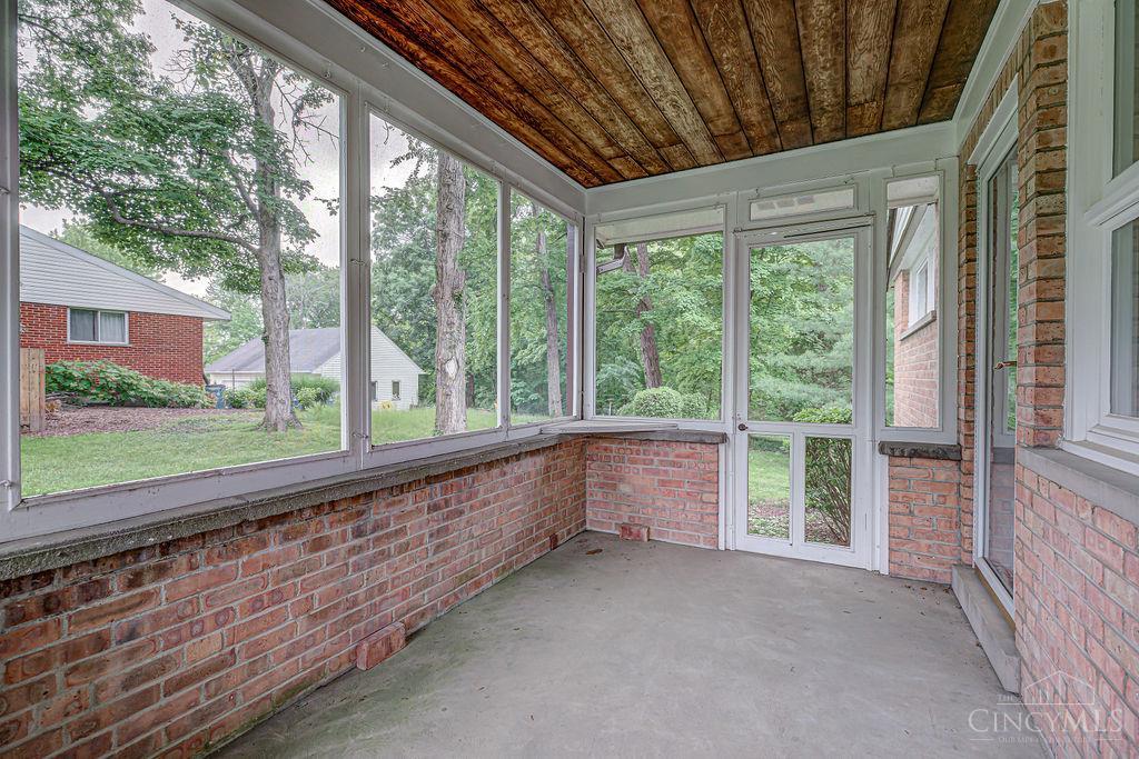 3355 Greenbush Avenue