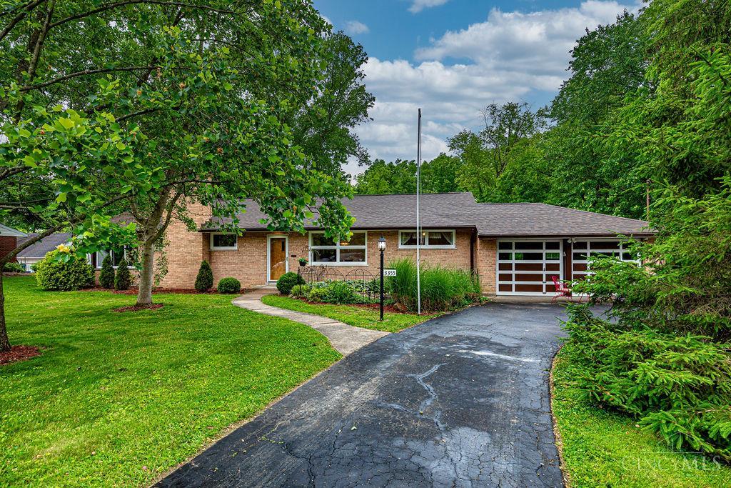 3355 Greenbush Avenue