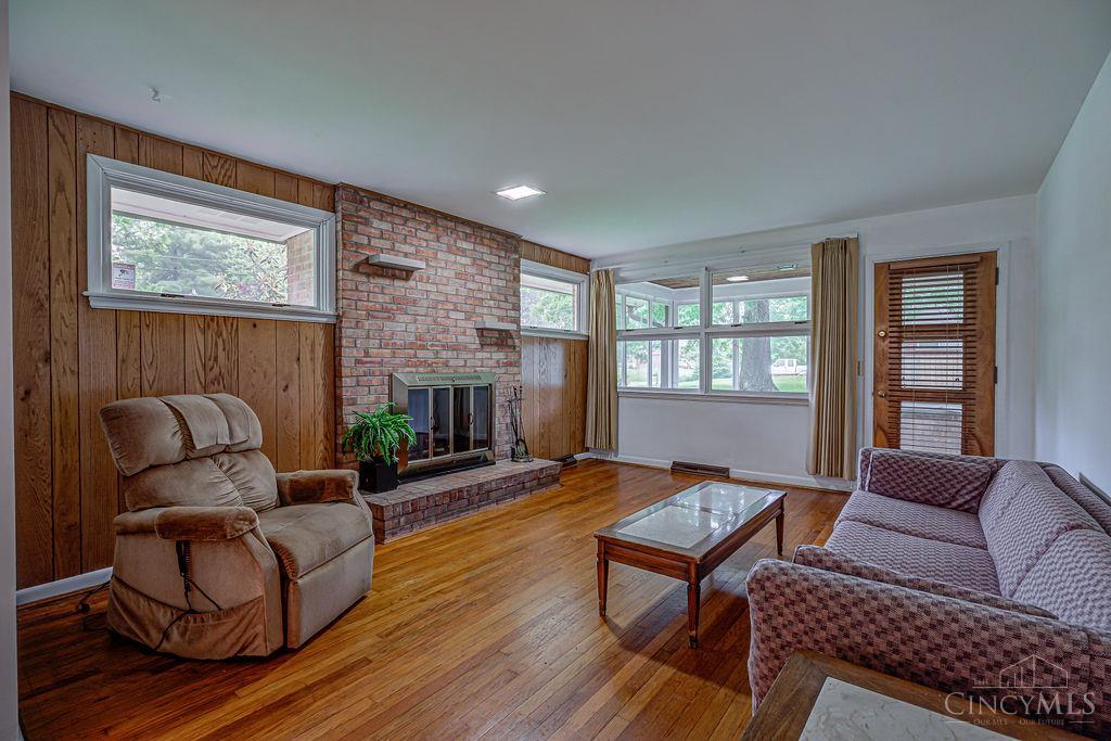 3355 Greenbush Avenue