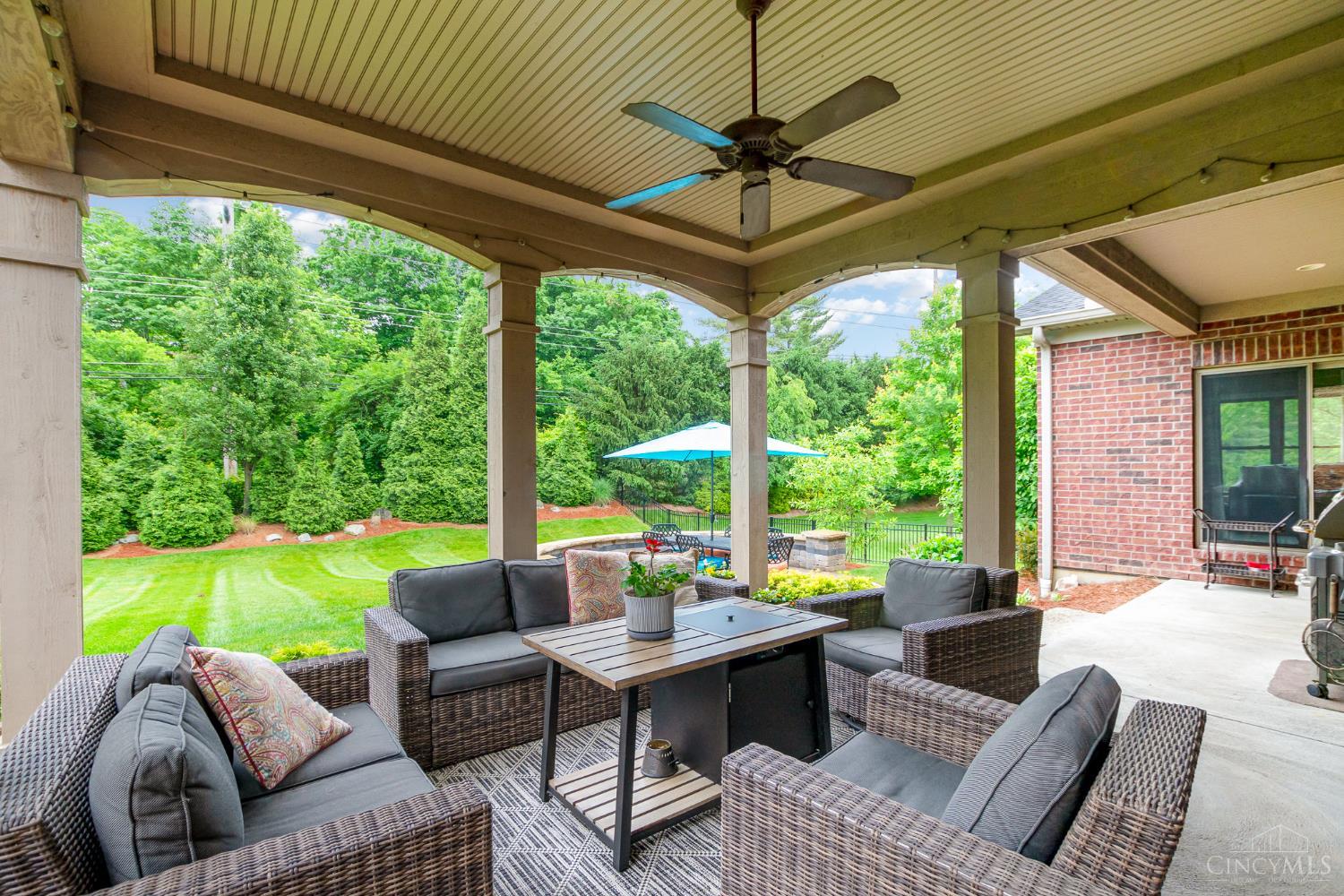 1546 Jacks Way