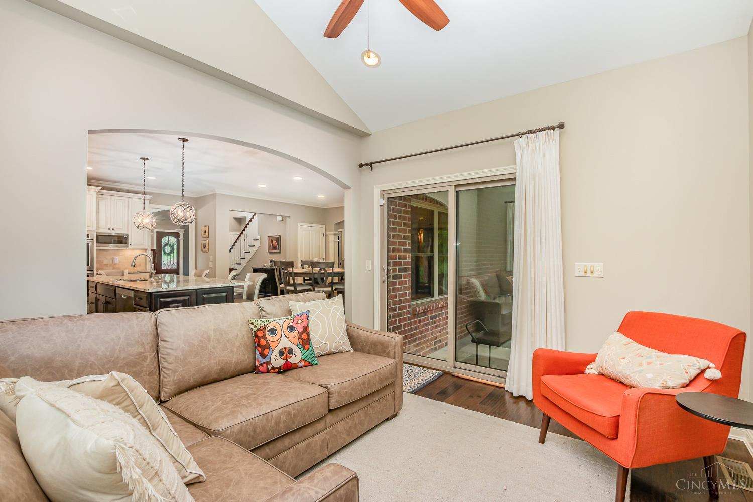 1546 Jacks Way