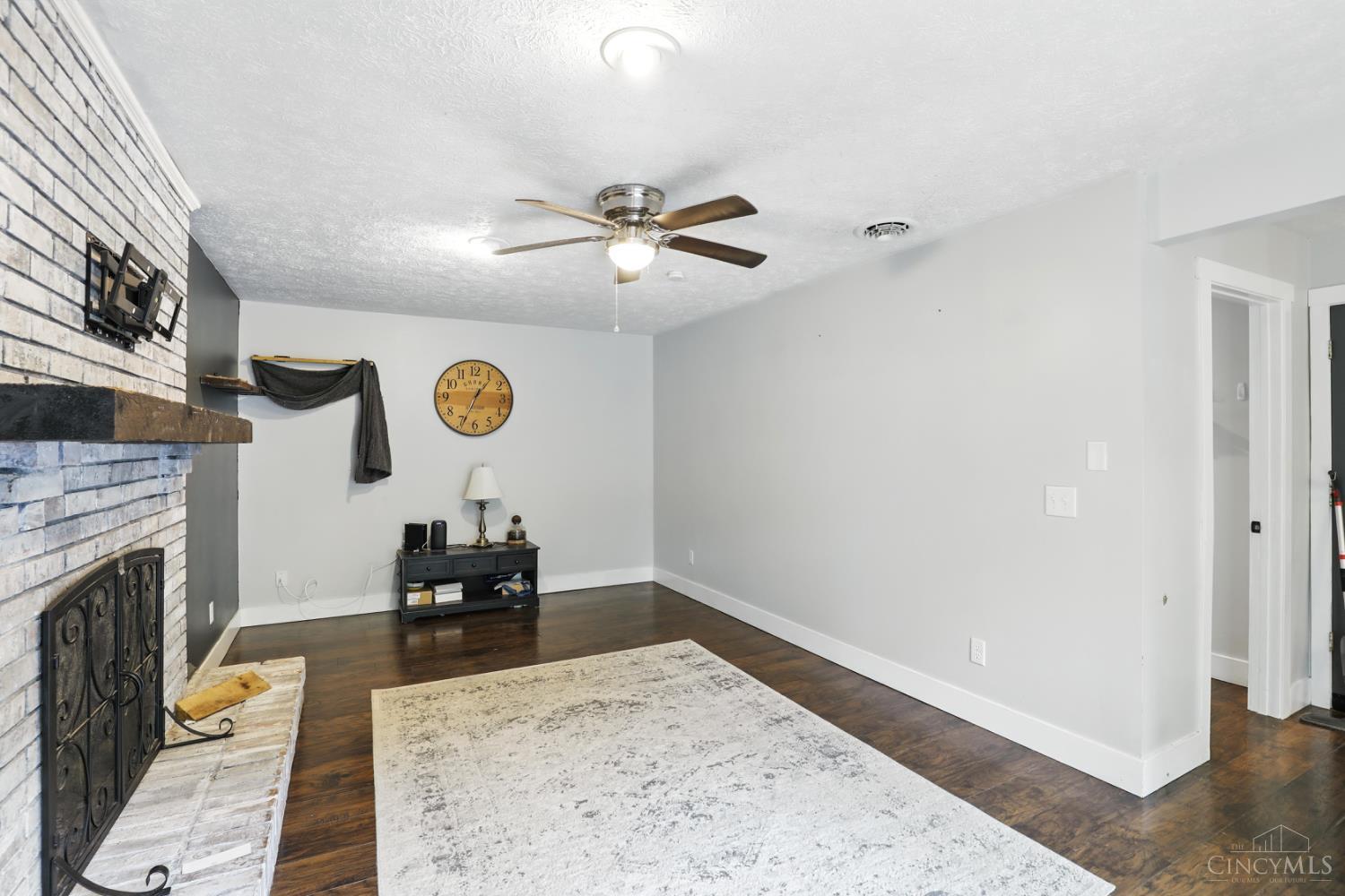 2031 Woodville Pike