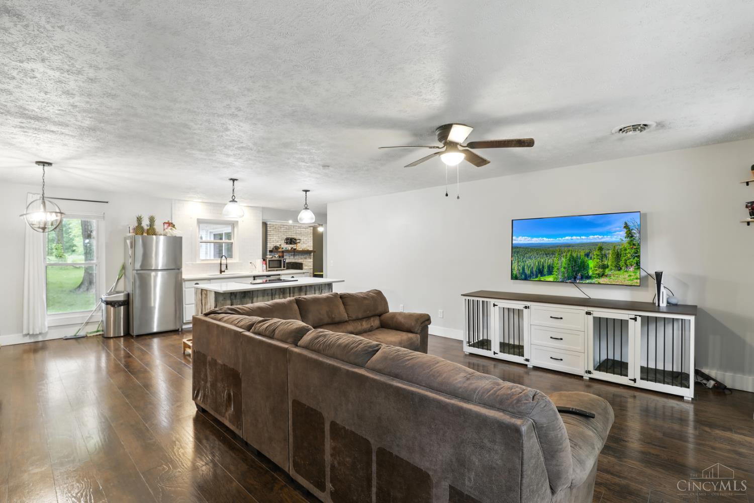 2031 Woodville Pike