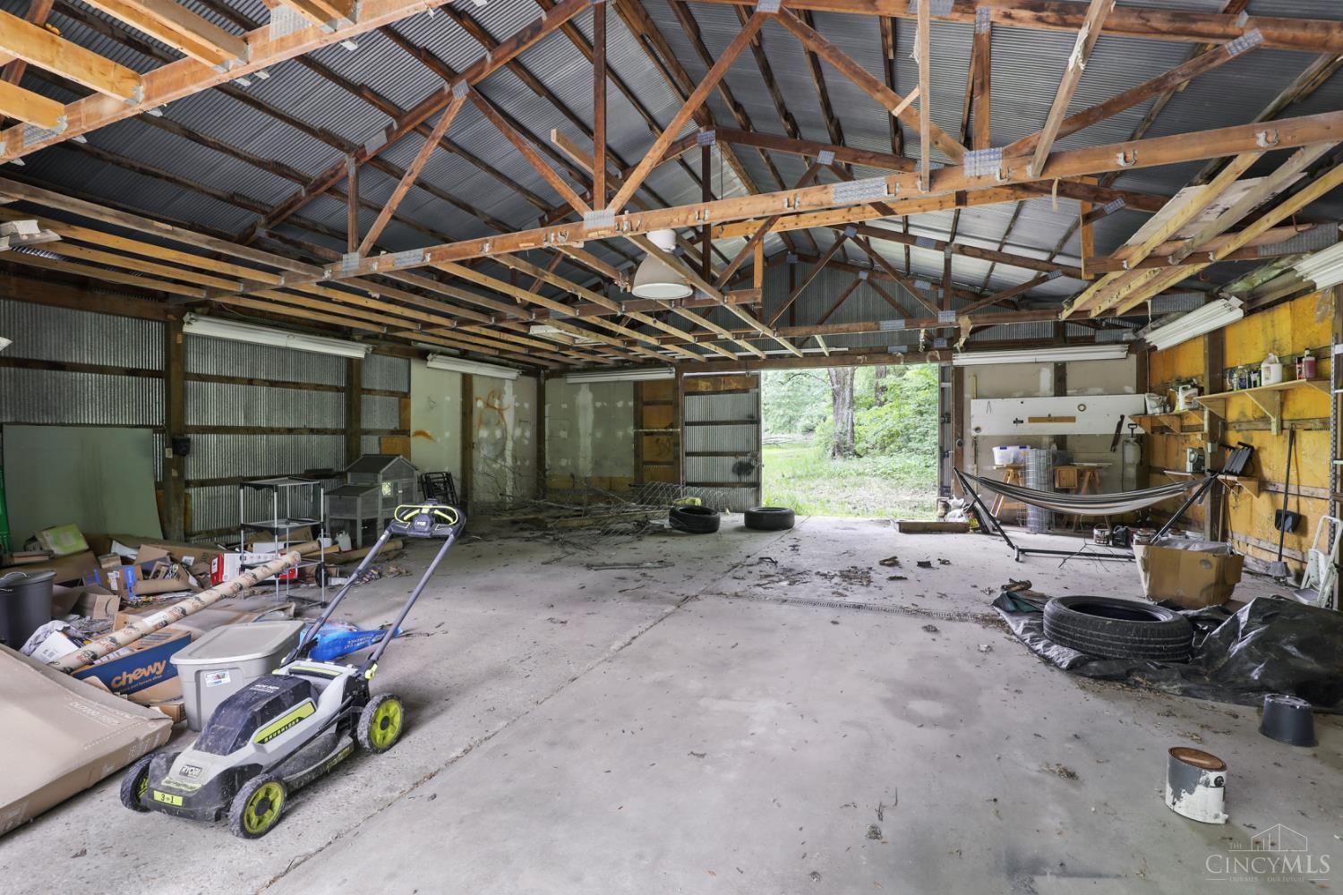 2031 Woodville Pike