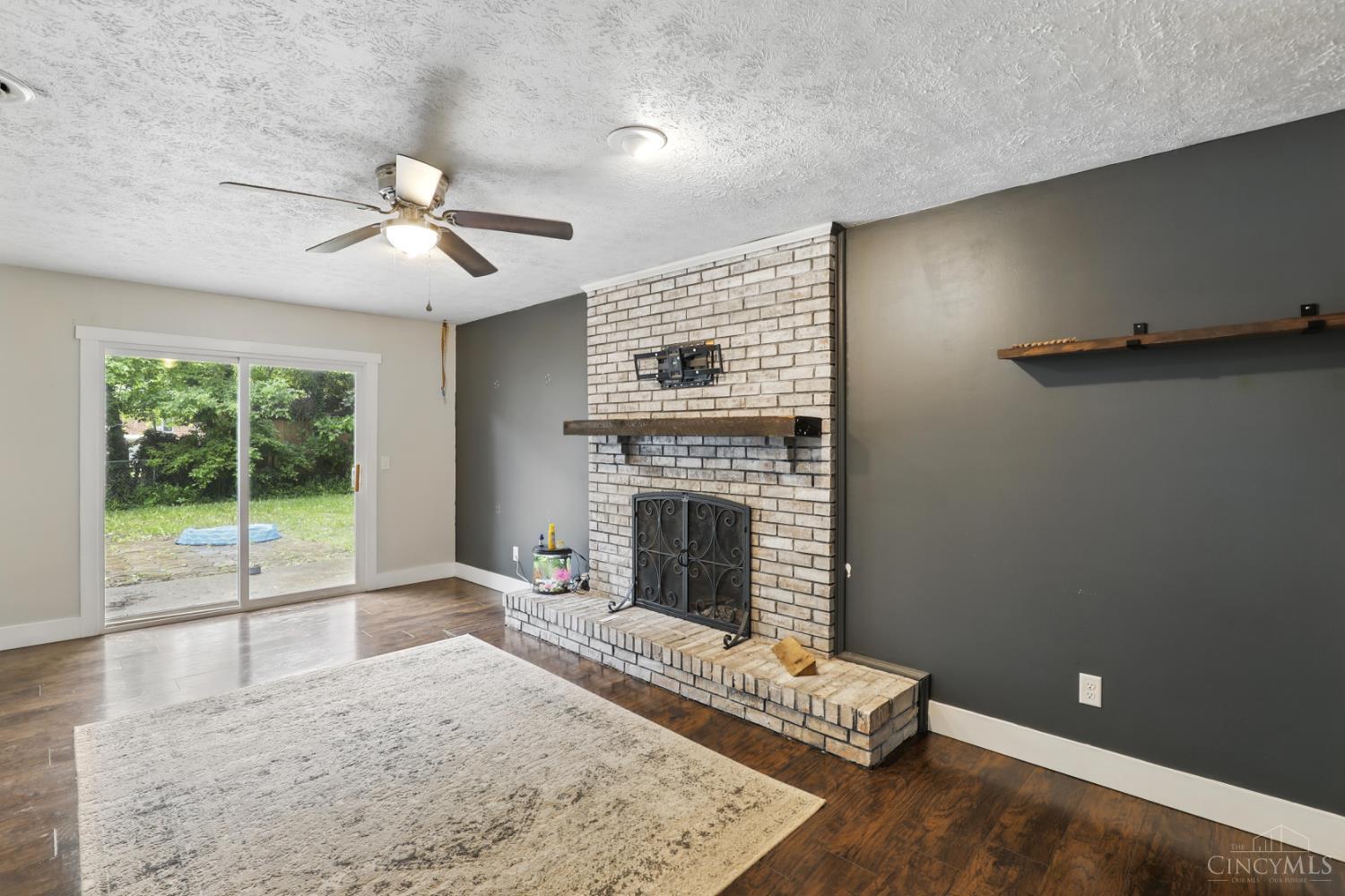 2031 Woodville Pike