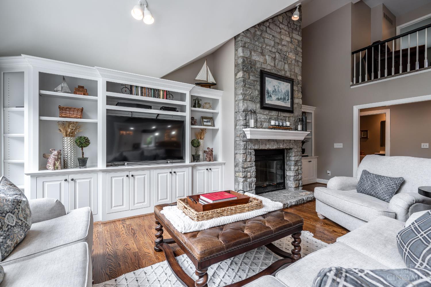 8 Denison Lane