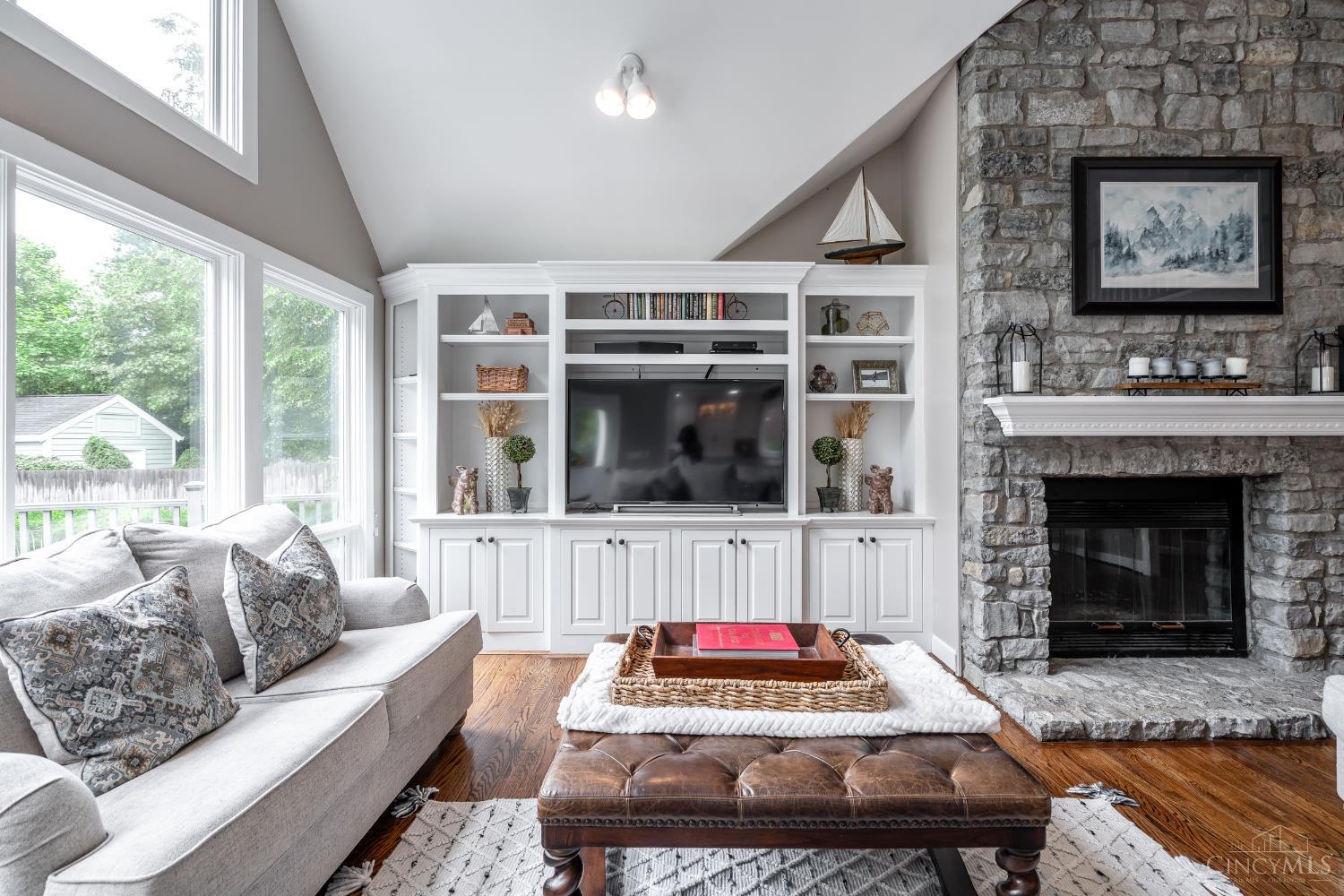 8 Denison Lane