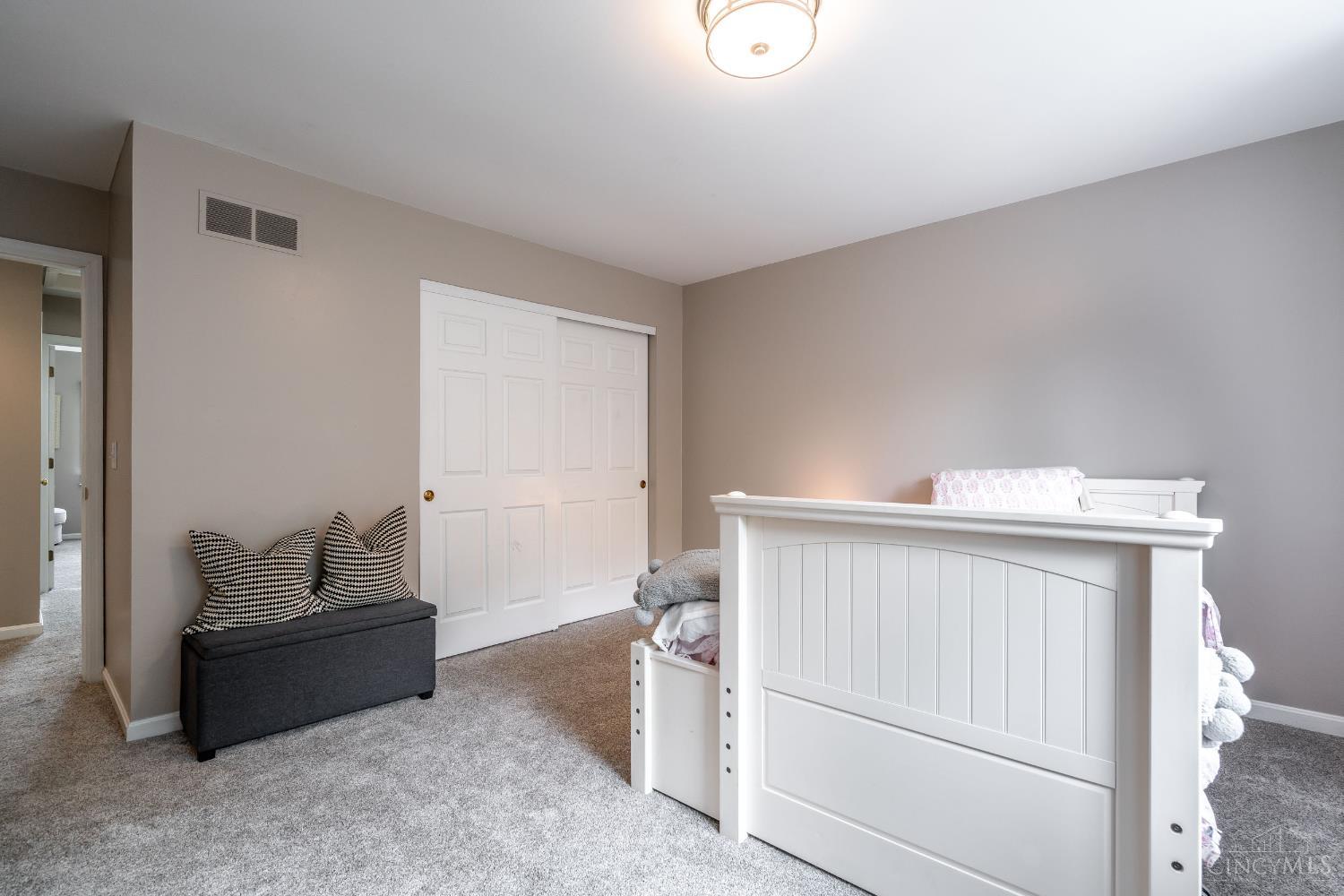 8 Denison Lane