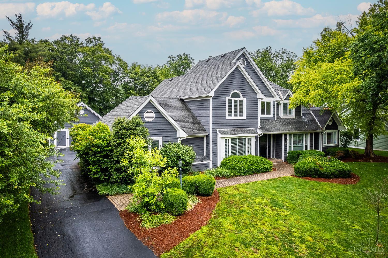 8 Denison Lane