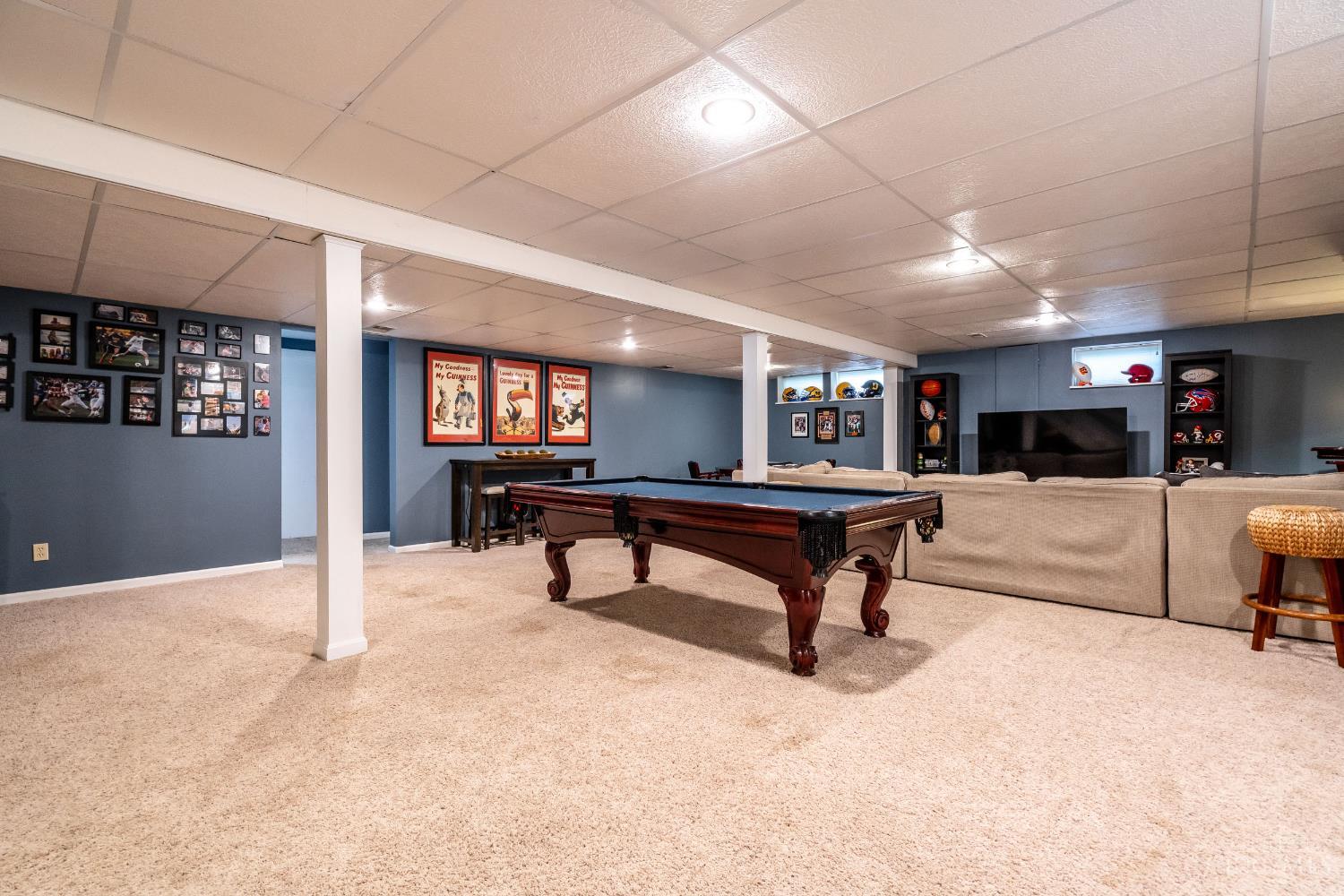 8 Denison Lane